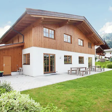Maxima I Sankt Jakob in Haus